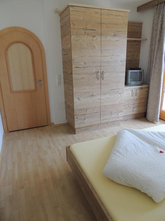 Haeus'L Am Ruan Aparthotel Berwang Szoba fotó